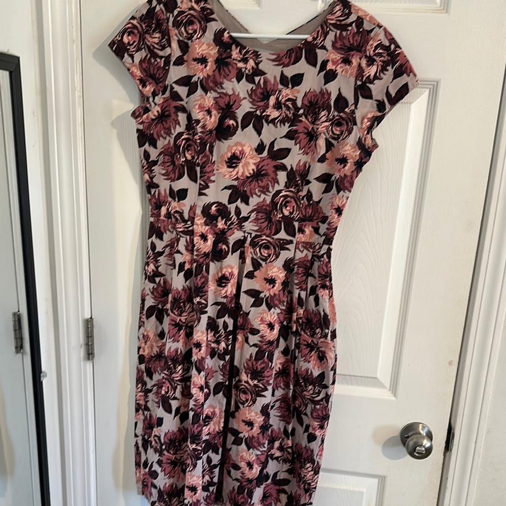 Chic Pink and Black Dress
